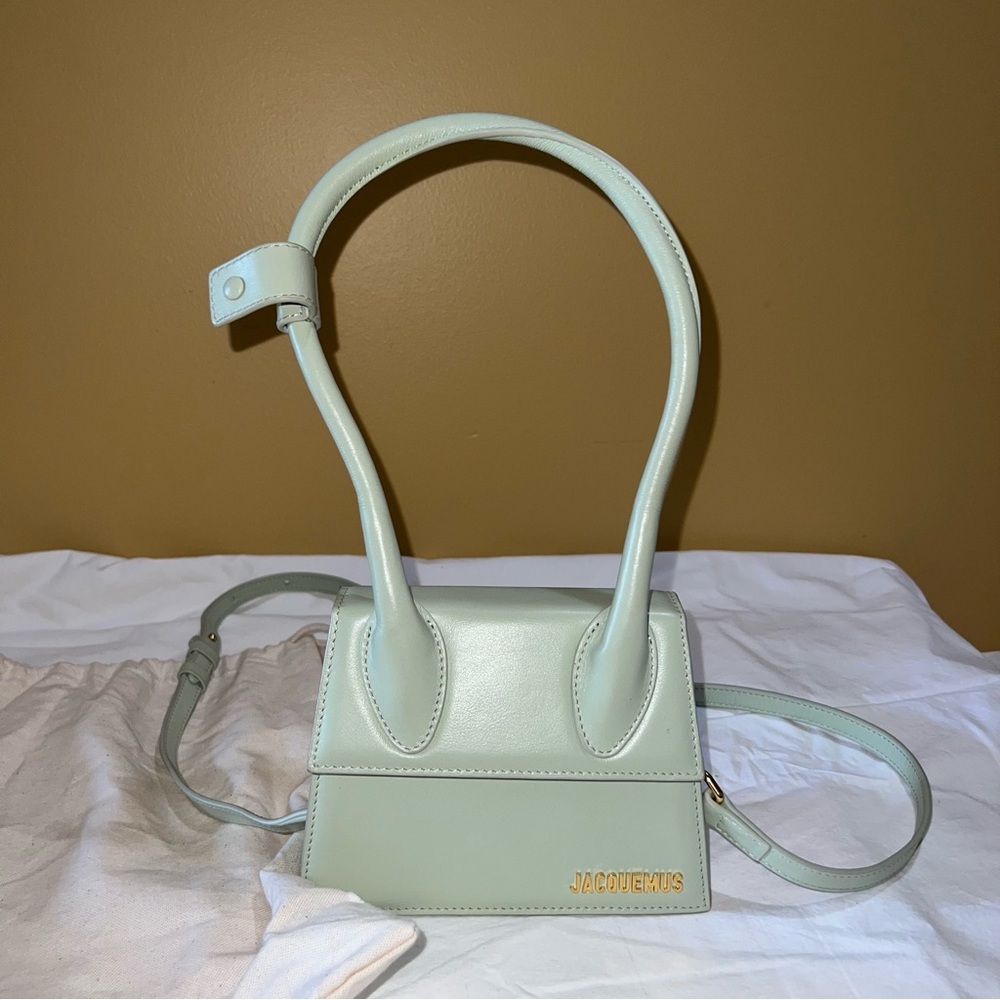 Le Chiquito Noeud Medium Leather Top-Handle Bag - Picture 9 of 16
